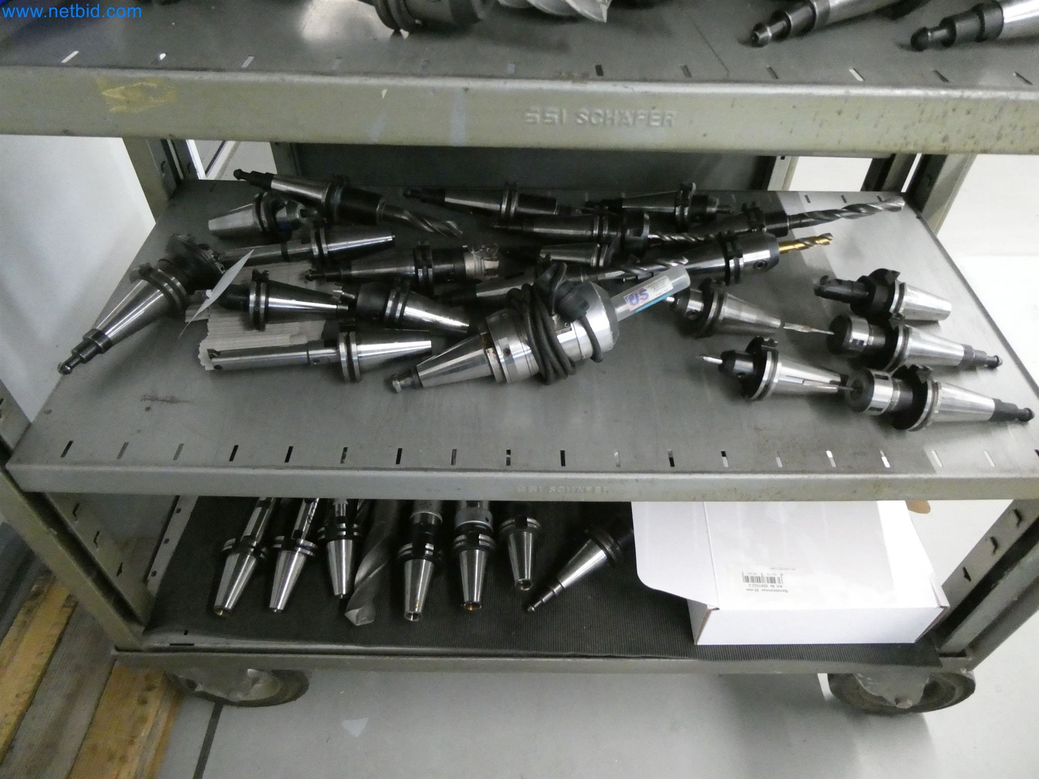 Máquinas de moldeo por inyección, máquinas CNC y líneas de montaje para elementos calefactores y componentes de automoción-4