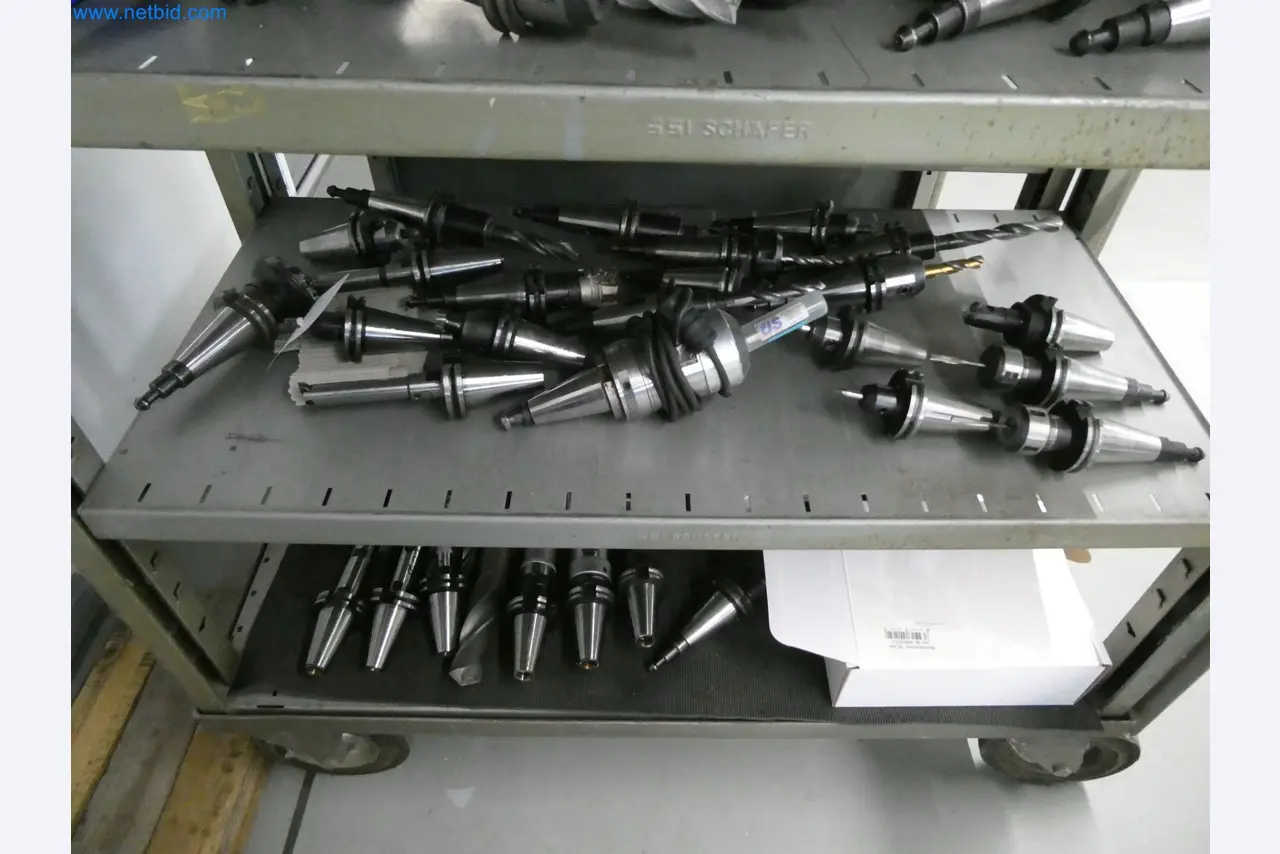 Máquinas de moldeo por inyección, máquinas CNC y líneas de montaje para elementos calefactores y componentes de automoción-4