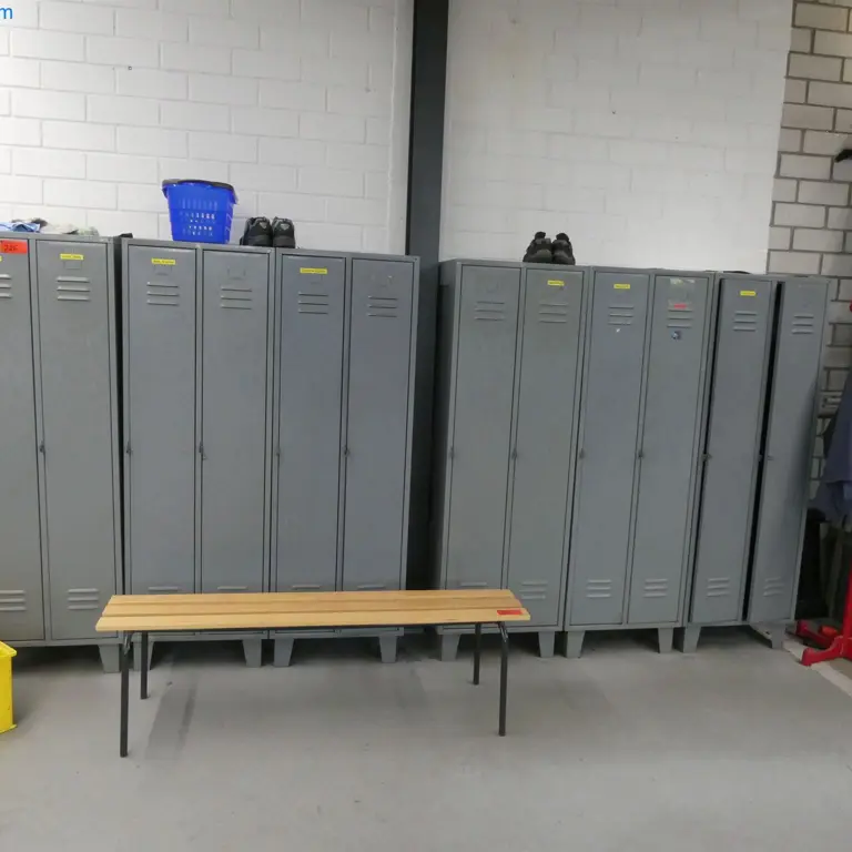 6 Armoires-vestiaires