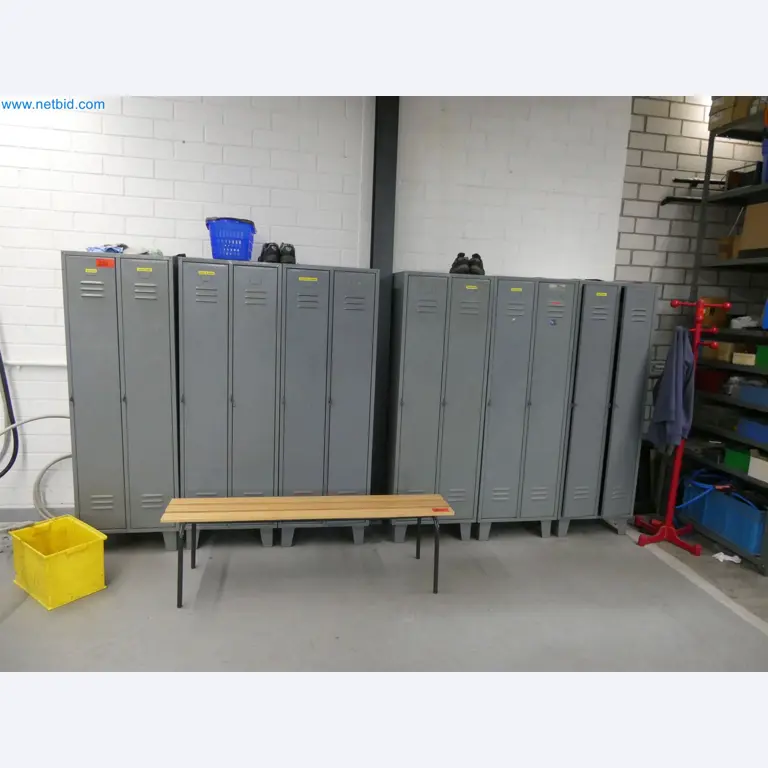 Máquinas de moldeo por inyección, máquinas CNC y líneas de montaje para elementos calefactores y componentes de automoción-1