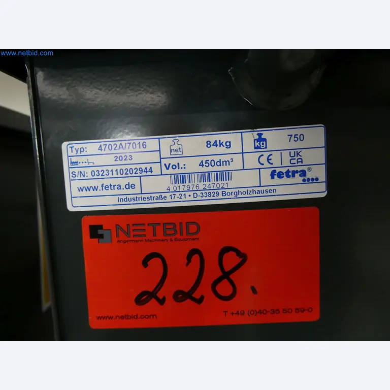 Máquinas de moldeo por inyección, máquinas CNC y líneas de montaje para elementos calefactores y componentes de automoción-3