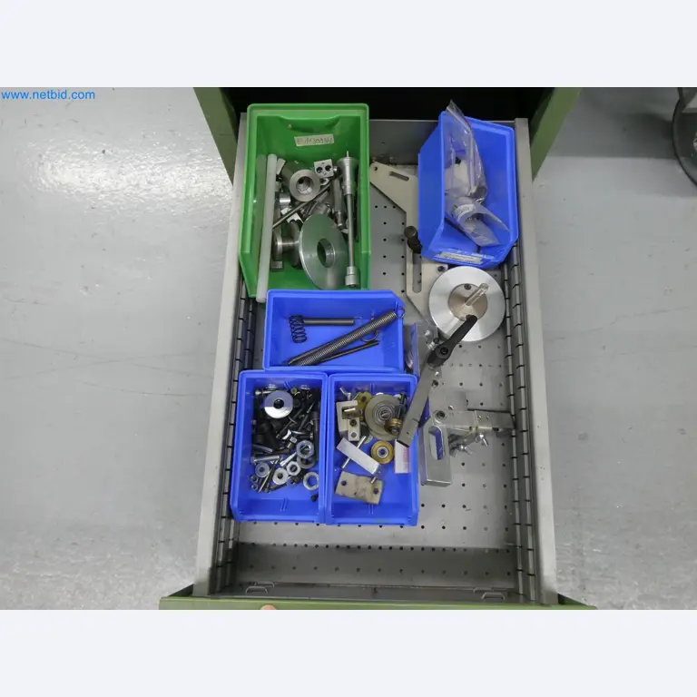 Máquinas de moldagem por injeção, máquinas CNC e linhas de montagem para elementos de aquecimento e componentes automóveis-13