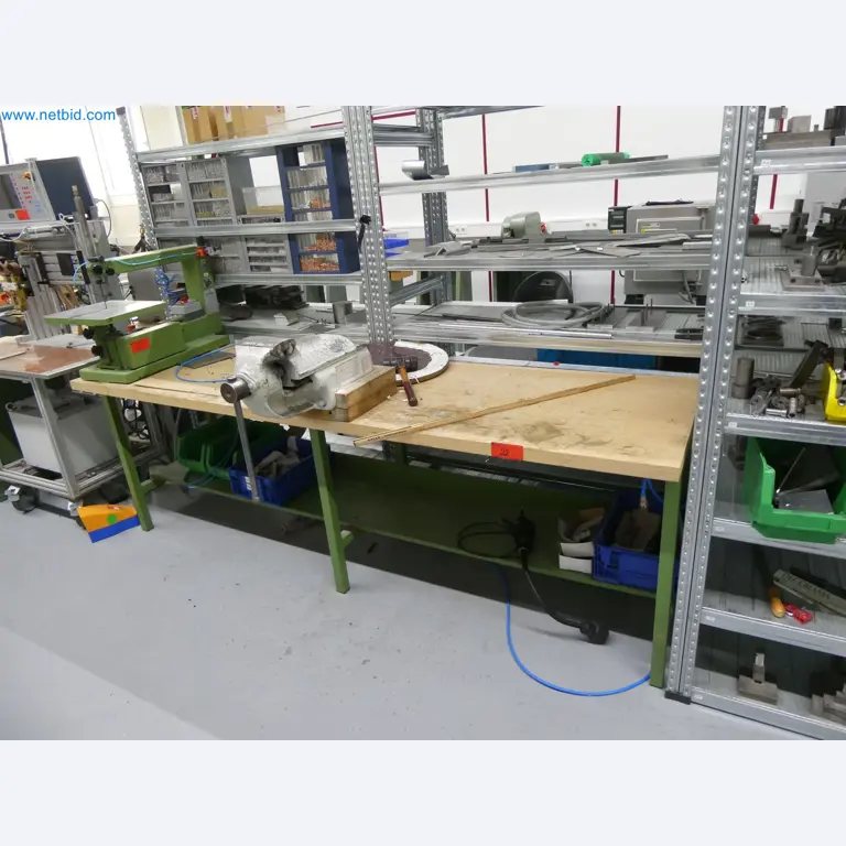 Máquinas de moldagem por injeção, máquinas CNC e linhas de montagem para elementos de aquecimento e componentes automóveis-1