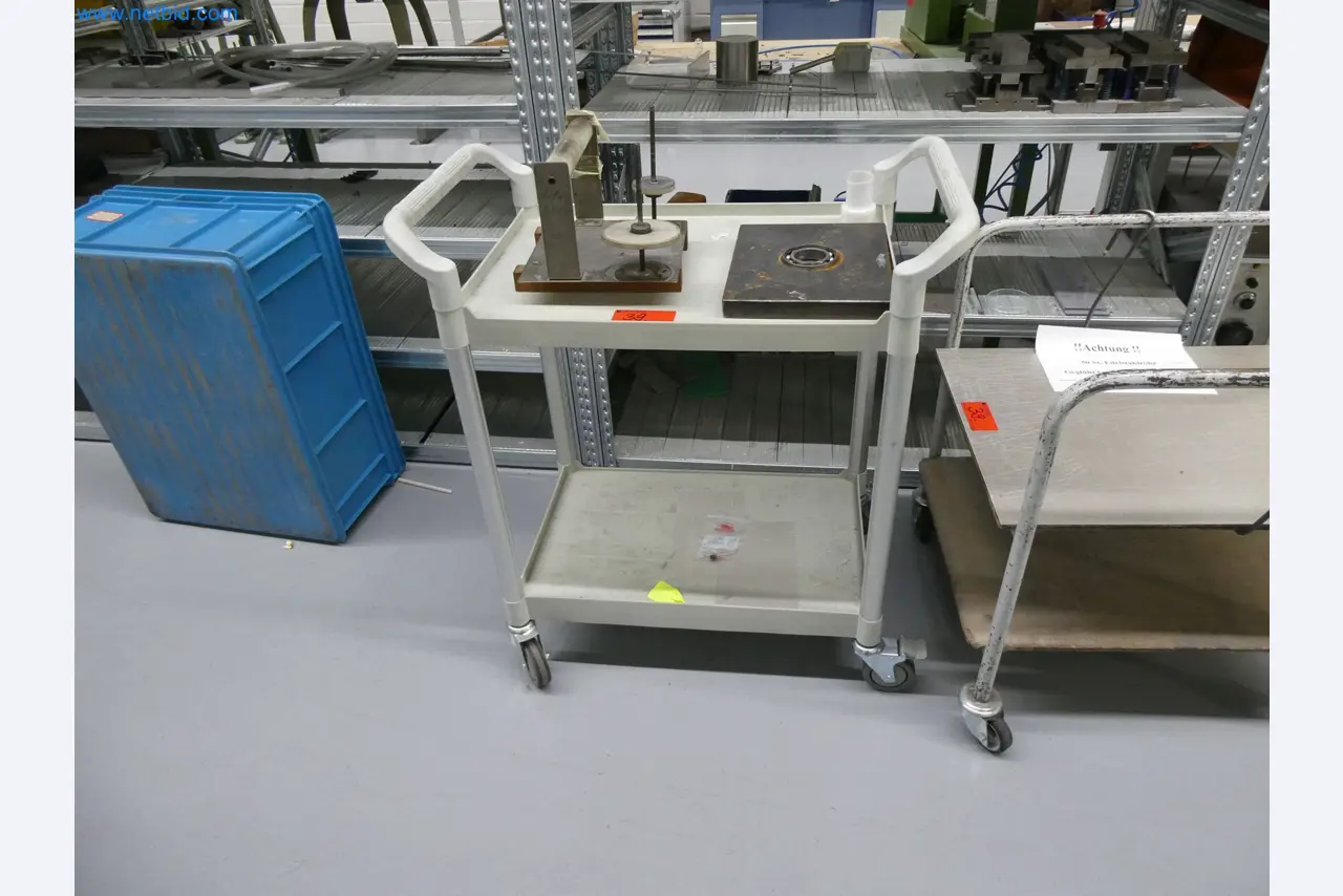 Máquinas de moldagem por injeção, máquinas CNC e linhas de montagem para elementos de aquecimento e componentes automóveis-4