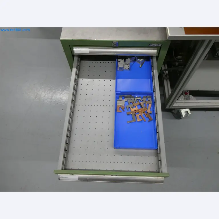 Máquinas de moldagem por injeção, máquinas CNC e linhas de montagem para elementos de aquecimento e componentes automóveis-8