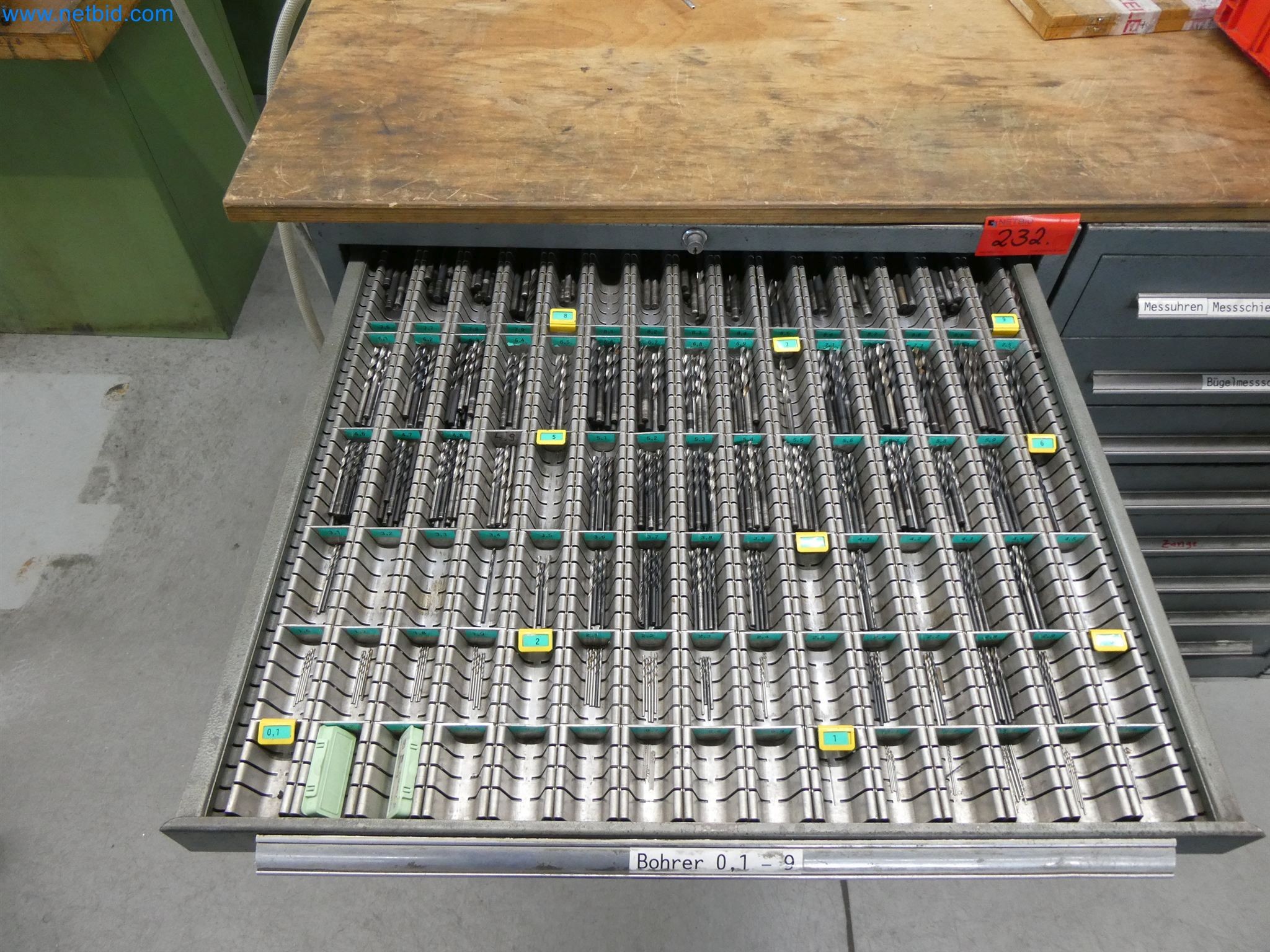 Máquinas de moldeo por inyección, máquinas CNC y líneas de montaje para elementos calefactores y componentes de automoción-2