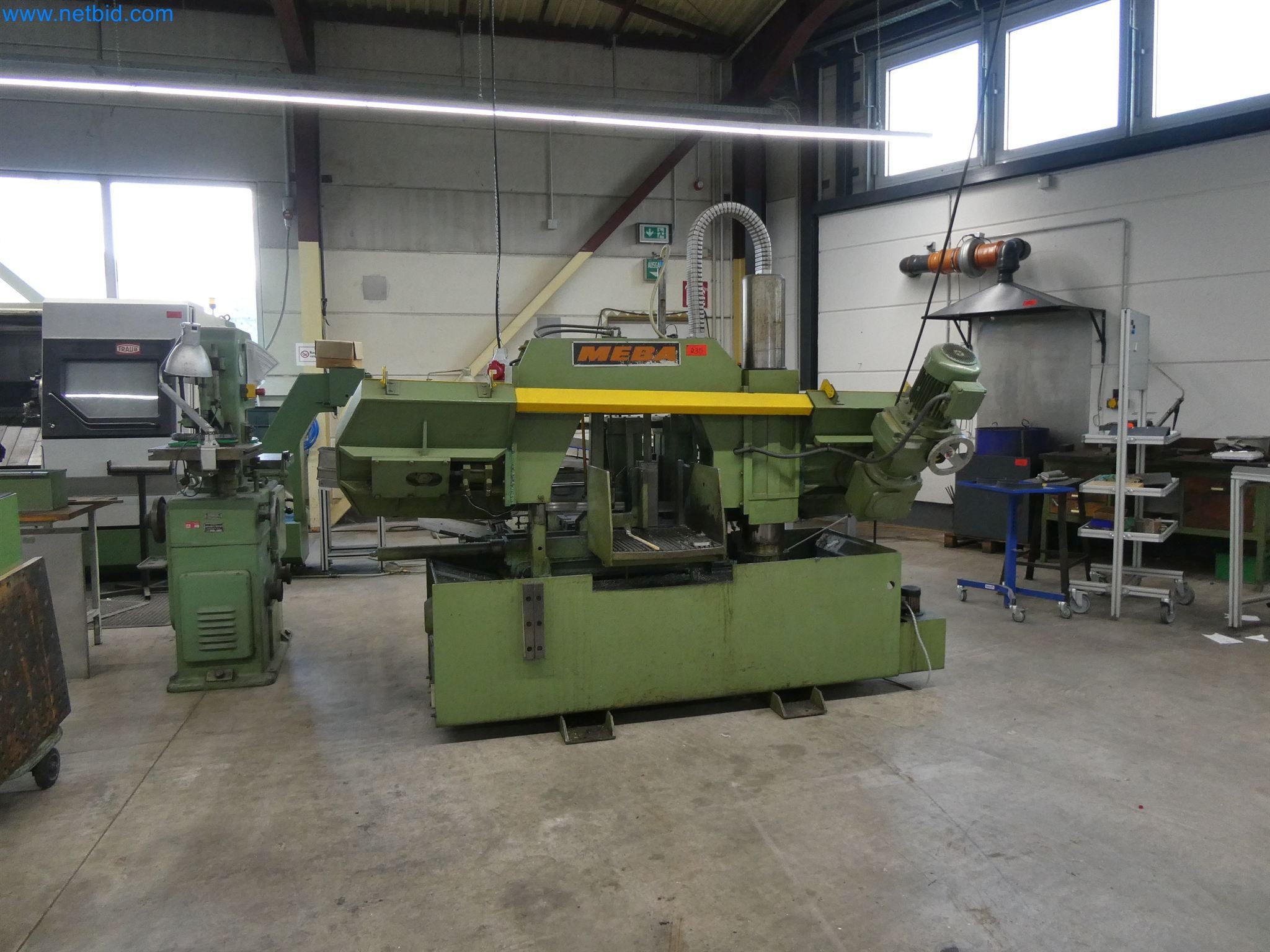 Máquinas de moldeo por inyección, máquinas CNC y líneas de montaje para elementos calefactores y componentes de automoción-1