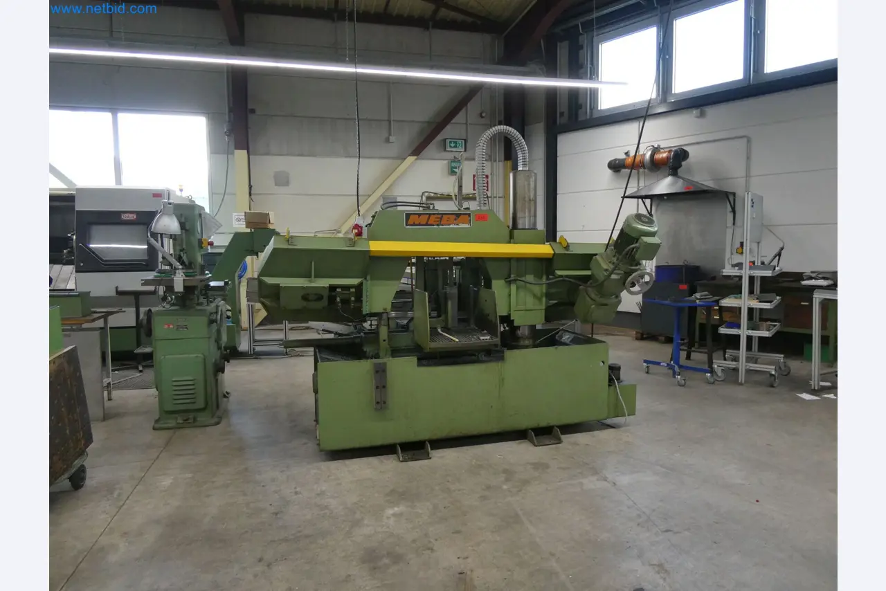 Máquinas de moldeo por inyección, máquinas CNC y líneas de montaje para elementos calefactores y componentes de automoción-1