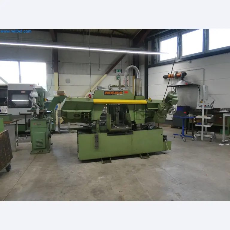 Máquinas de moldeo por inyección, máquinas CNC y líneas de montaje para elementos calefactores y componentes de automoción-1