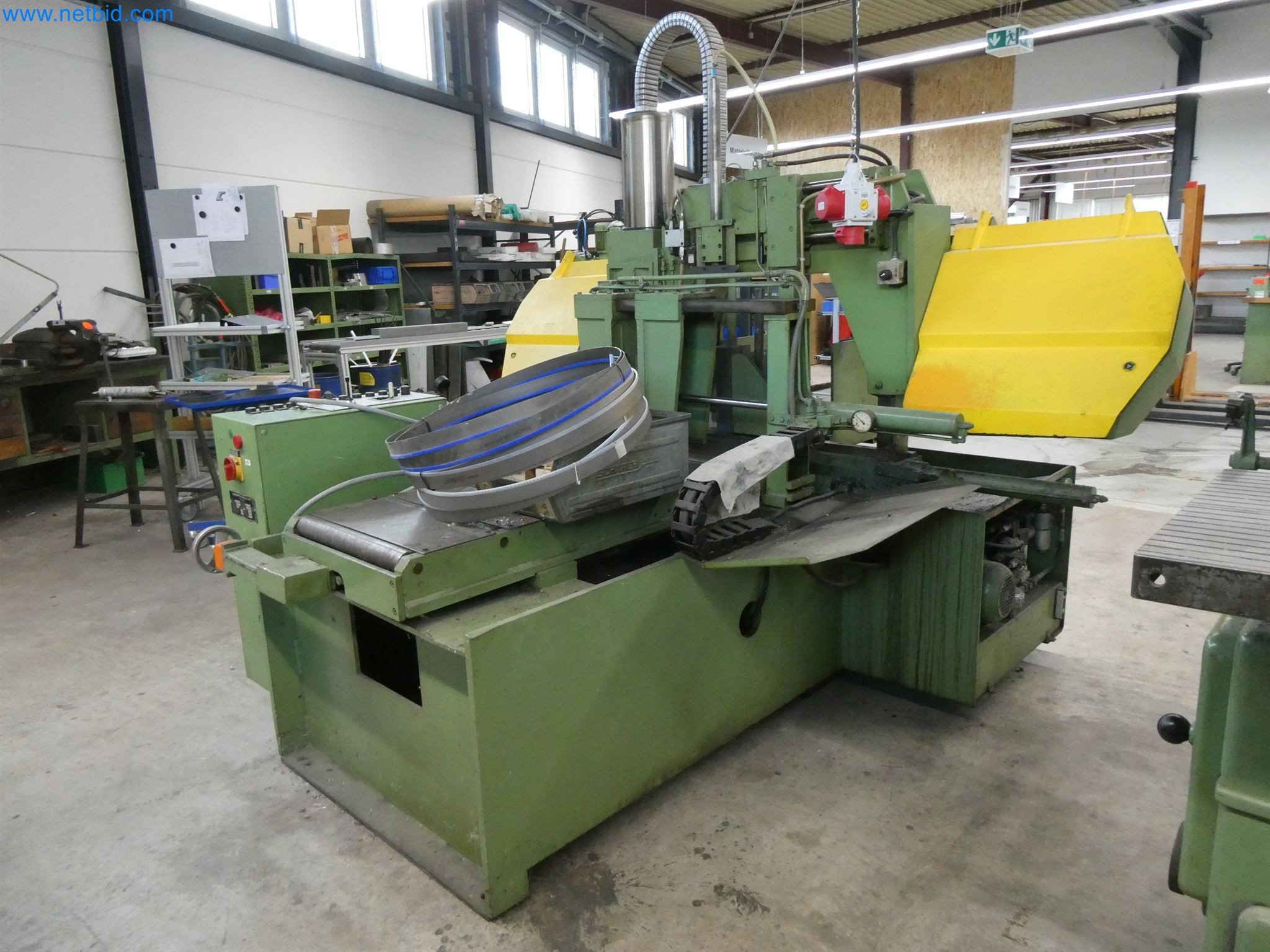 Máquinas de moldeo por inyección, máquinas CNC y líneas de montaje para elementos calefactores y componentes de automoción-6