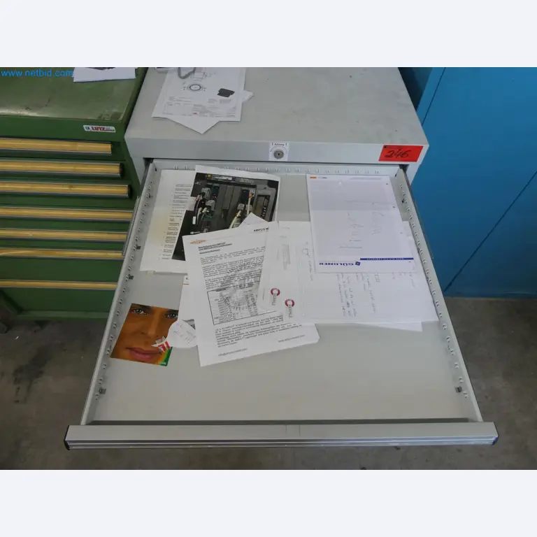 Máquinas de moldeo por inyección, máquinas CNC y líneas de montaje para elementos calefactores y componentes de automoción-2