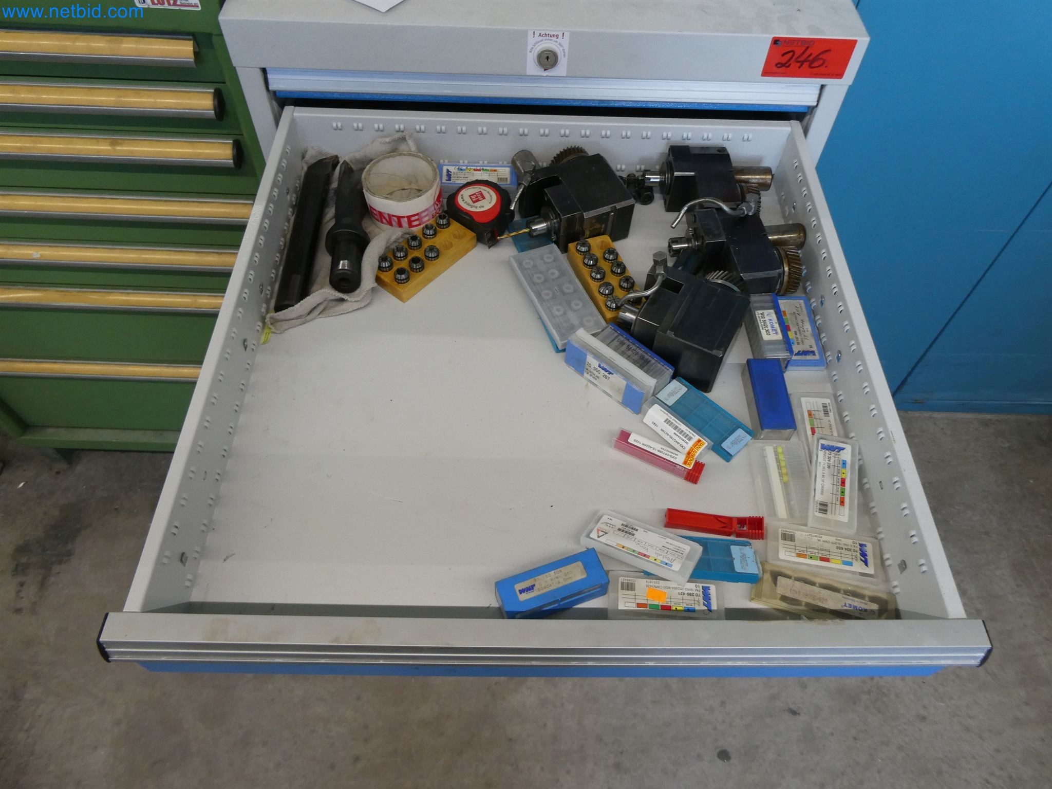 Máquinas de moldeo por inyección, máquinas CNC y líneas de montaje para elementos calefactores y componentes de automoción-3