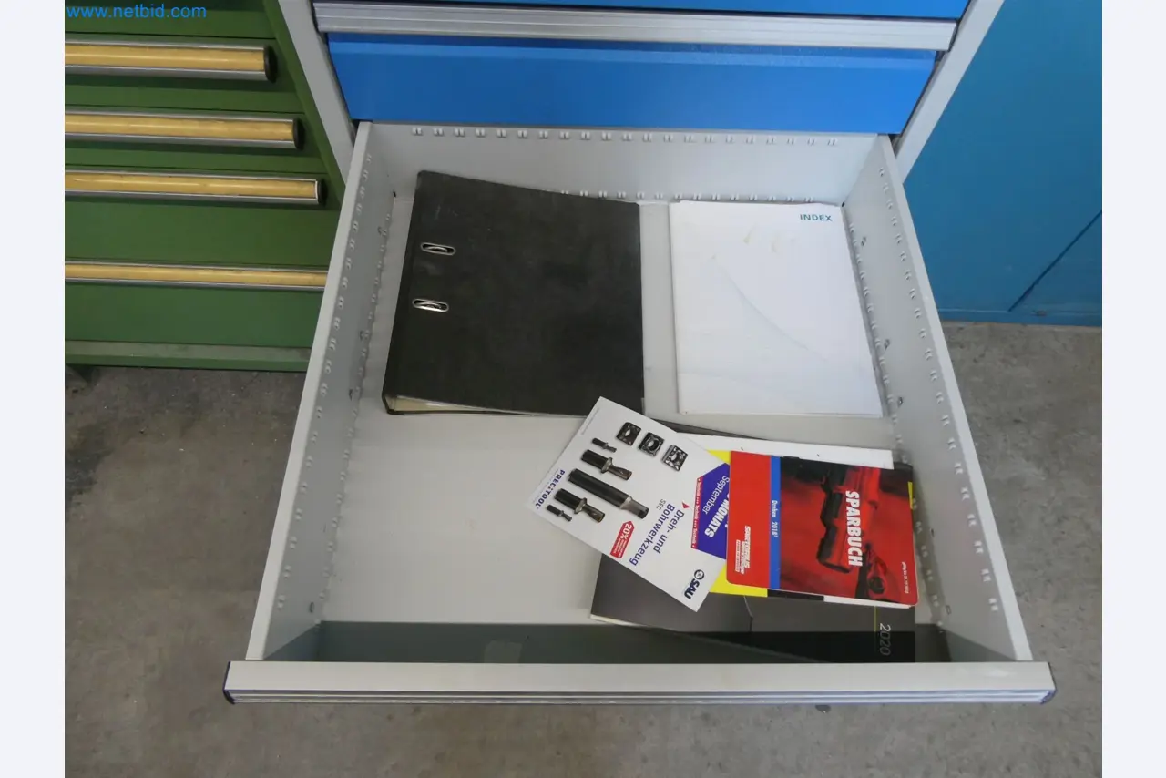 Máquinas de moldeo por inyección, máquinas CNC y líneas de montaje para elementos calefactores y componentes de automoción-5