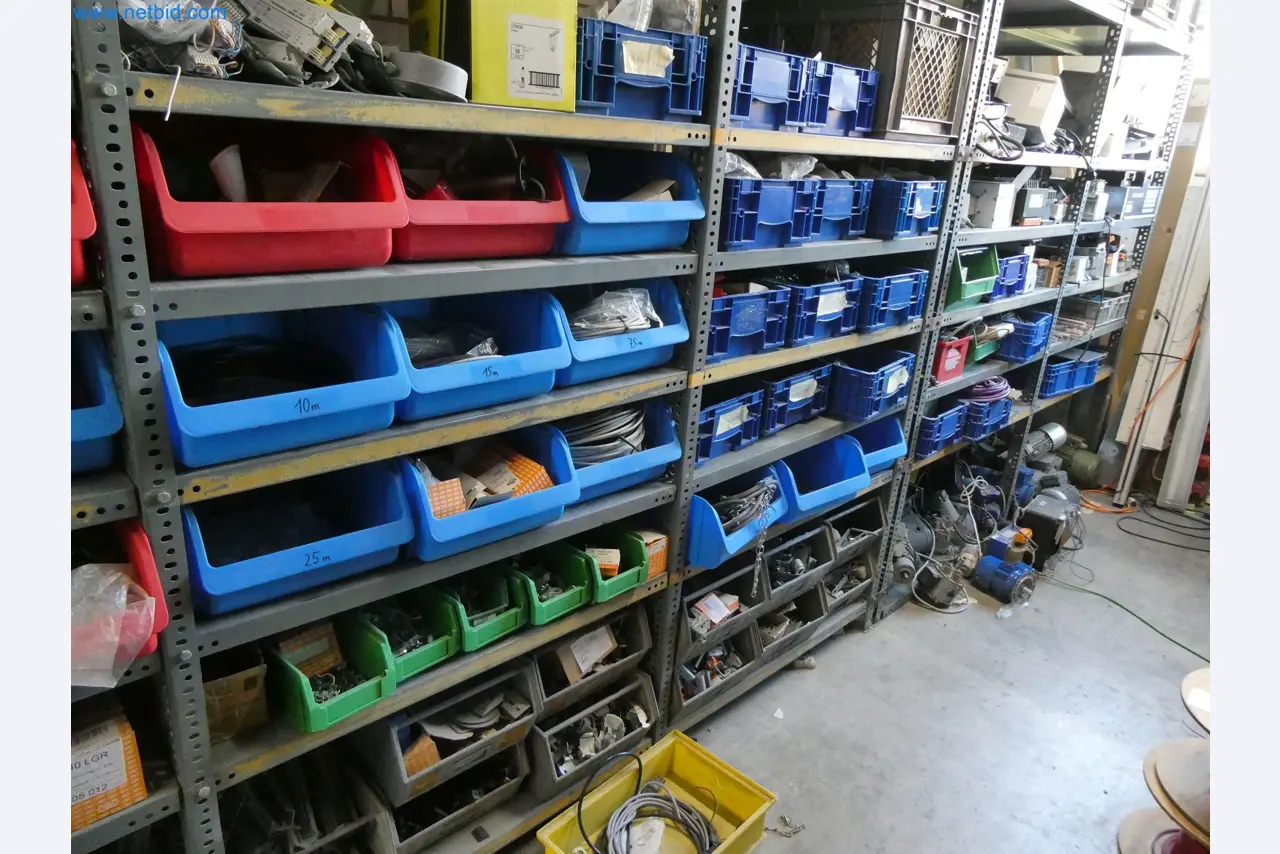 Máquinas de moldeo por inyección, máquinas CNC y líneas de montaje para elementos calefactores y componentes de automoción-11