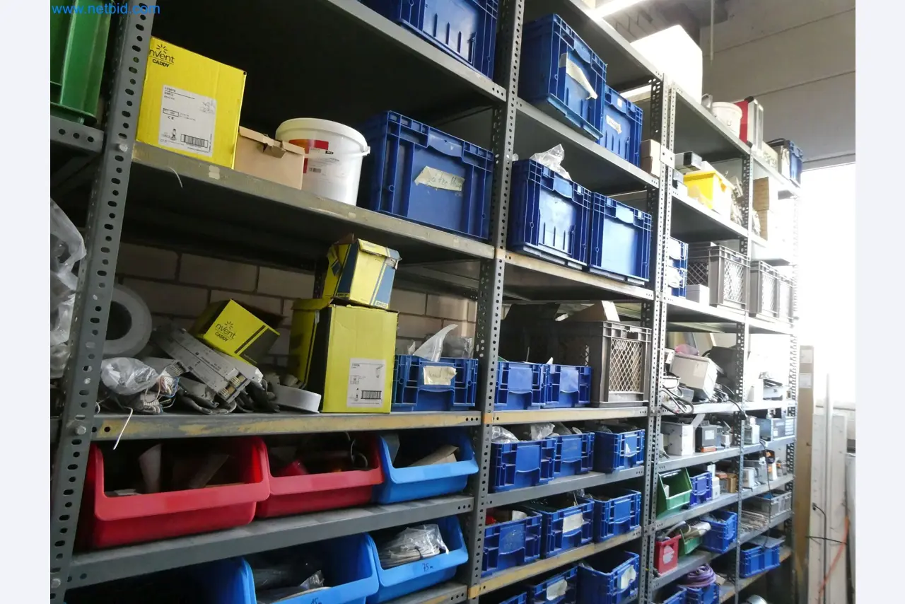 Máquinas de moldeo por inyección, máquinas CNC y líneas de montaje para elementos calefactores y componentes de automoción-12