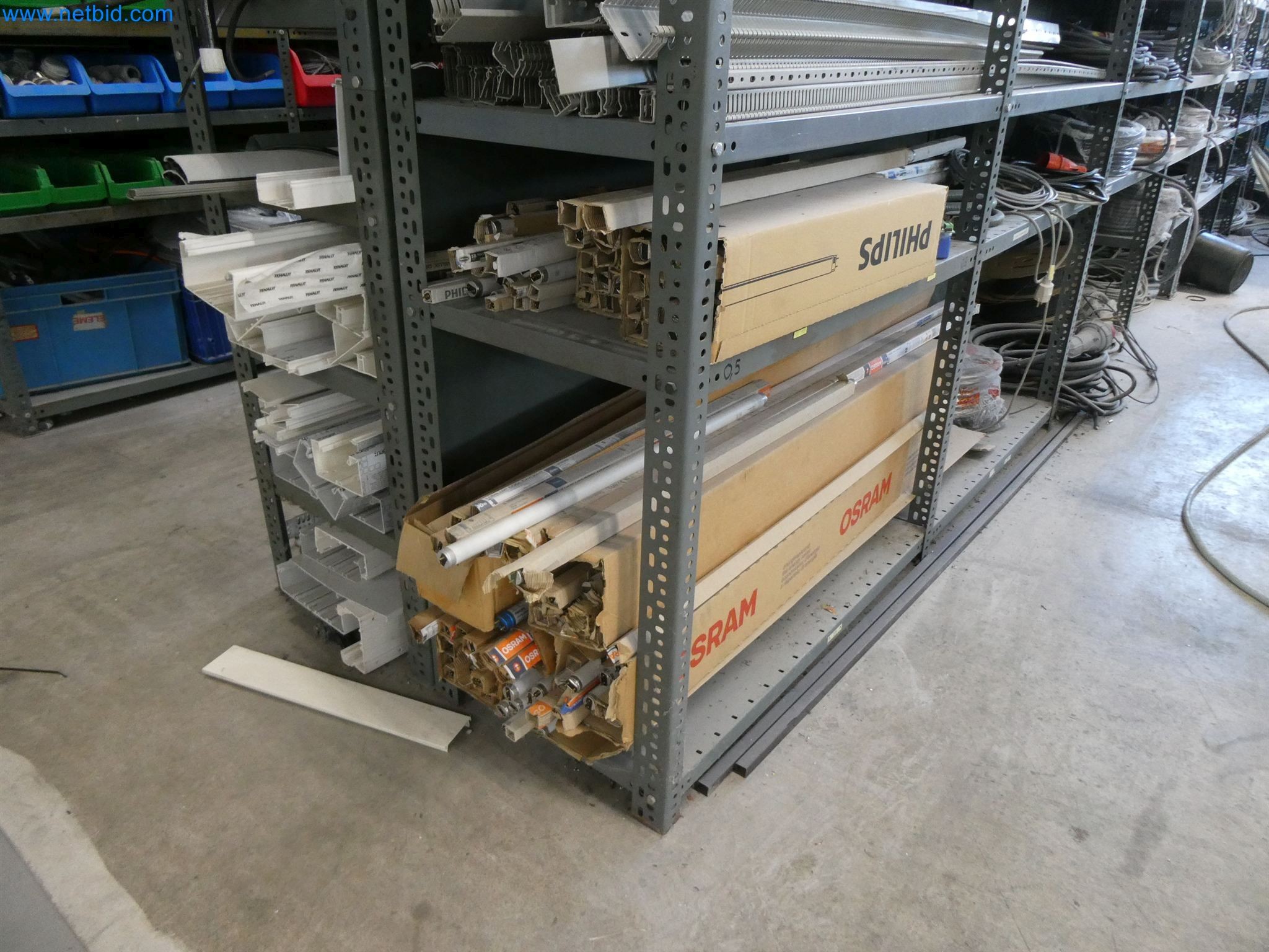 Máquinas de moldeo por inyección, máquinas CNC y líneas de montaje para elementos calefactores y componentes de automoción-15