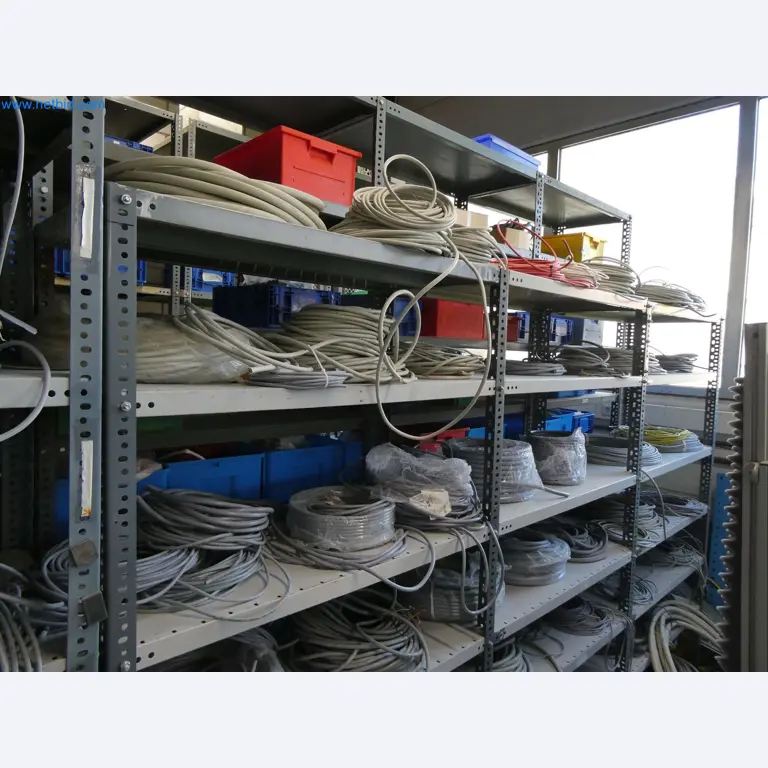 Máquinas de moldeo por inyección, máquinas CNC y líneas de montaje para elementos calefactores y componentes de automoción-18