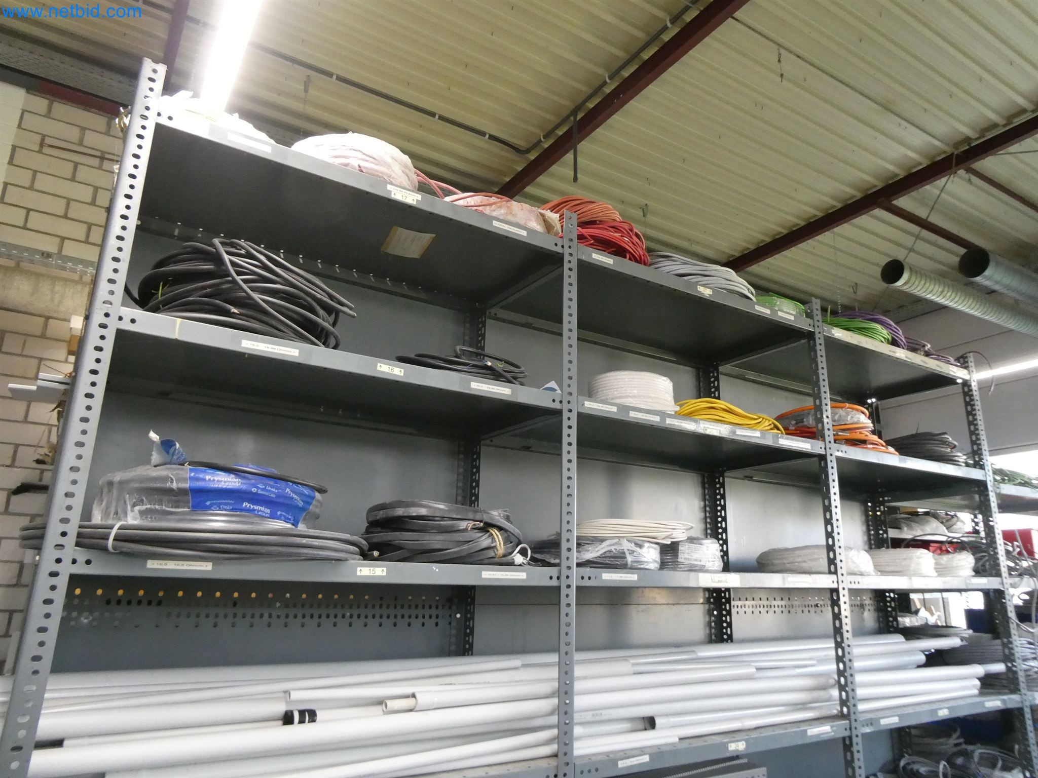 Máquinas de moldeo por inyección, máquinas CNC y líneas de montaje para elementos calefactores y componentes de automoción-2