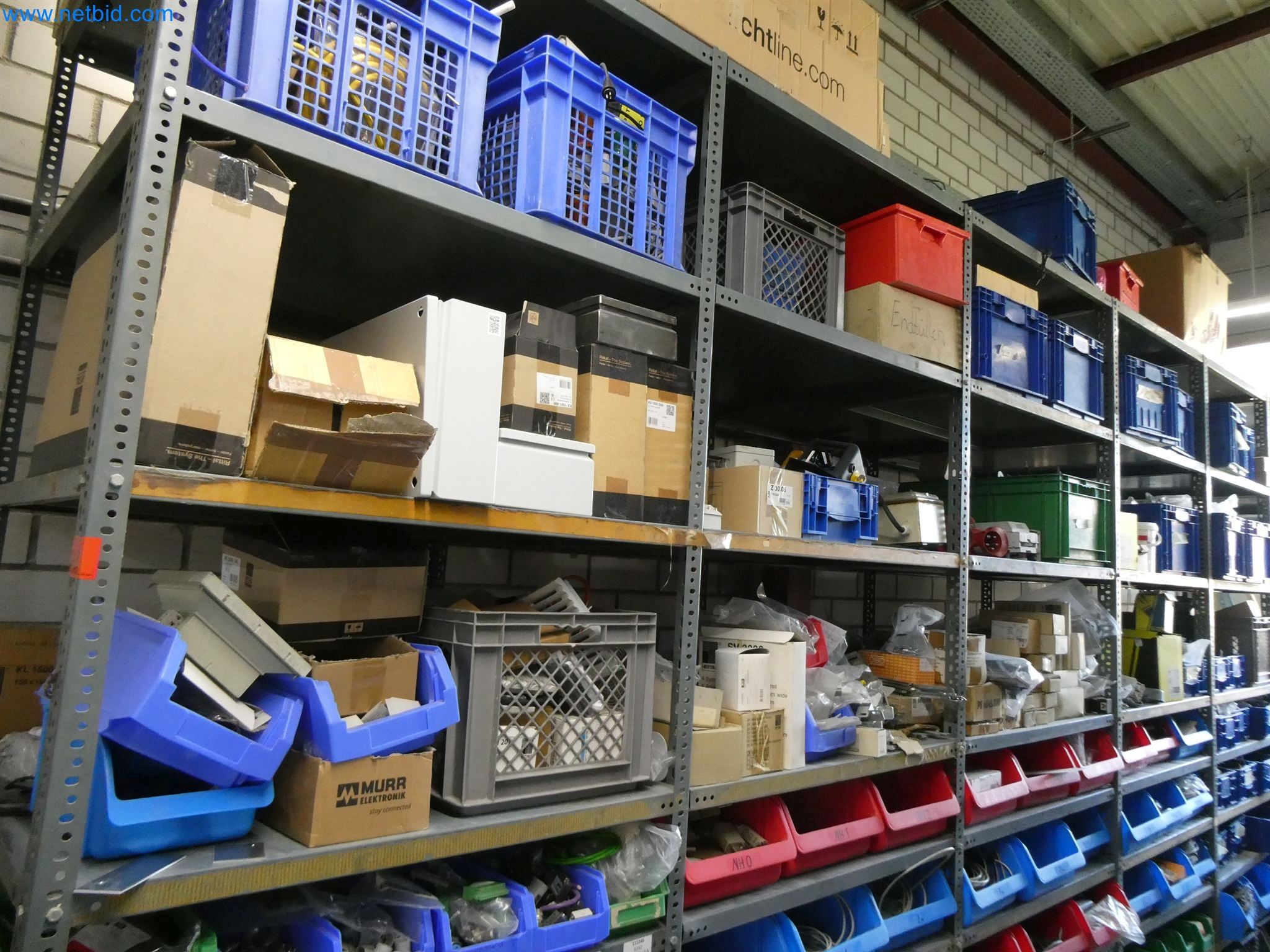 Máquinas de moldeo por inyección, máquinas CNC y líneas de montaje para elementos calefactores y componentes de automoción-9