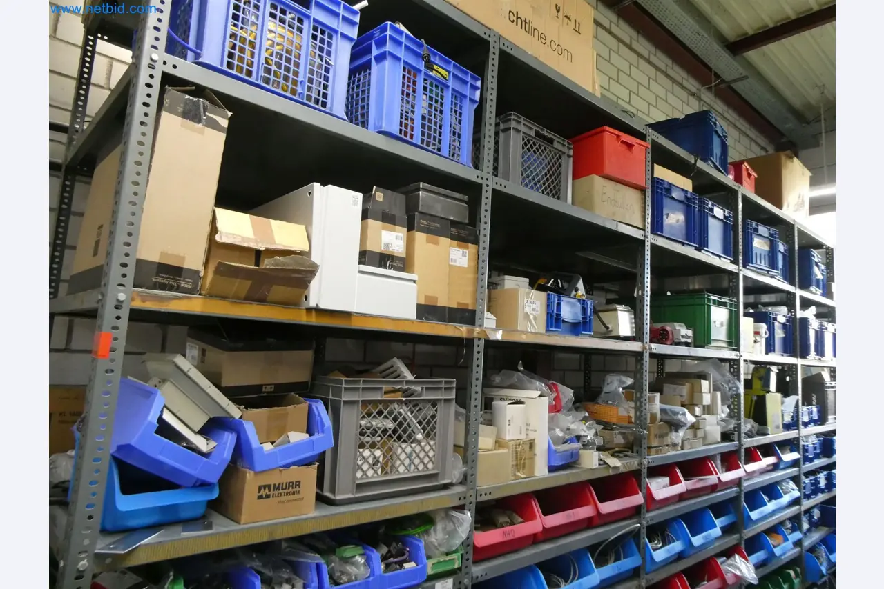 Máquinas de moldeo por inyección, máquinas CNC y líneas de montaje para elementos calefactores y componentes de automoción-9