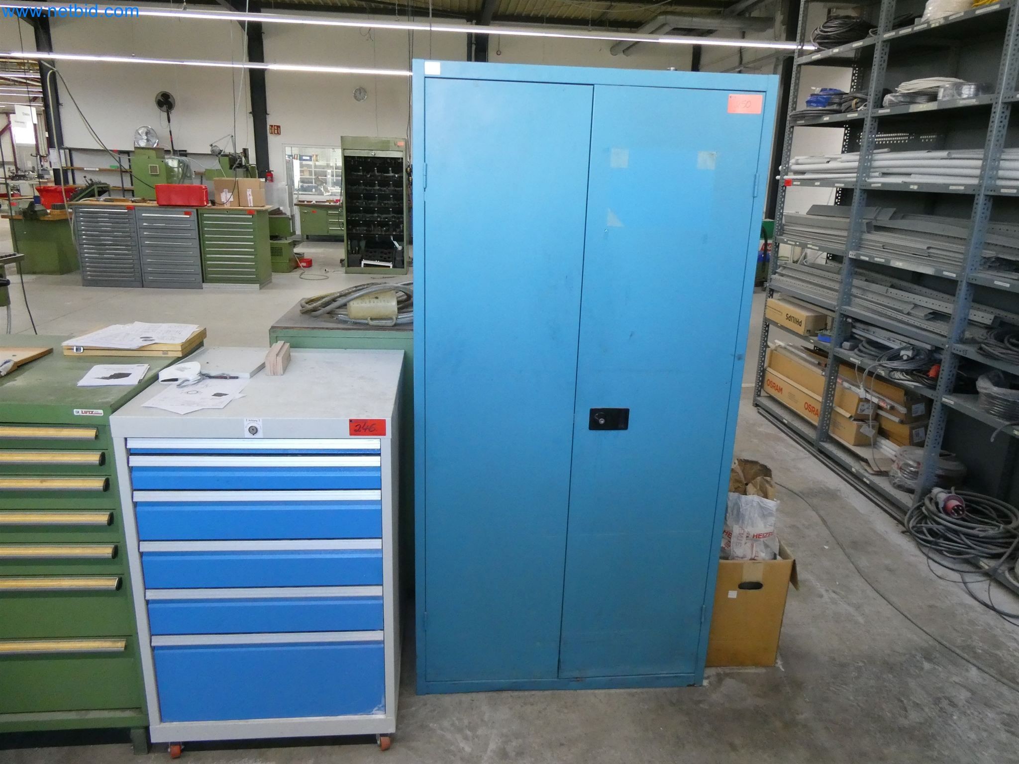 Máquinas de moldeo por inyección, máquinas CNC y líneas de montaje para elementos calefactores y componentes de automoción-10