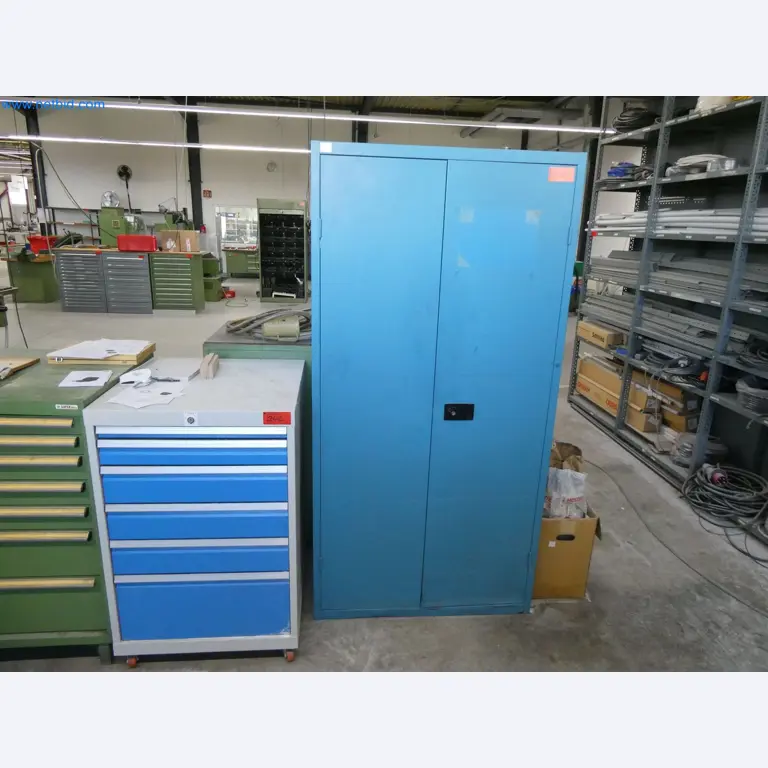 Máquinas de moldeo por inyección, máquinas CNC y líneas de montaje para elementos calefactores y componentes de automoción-10