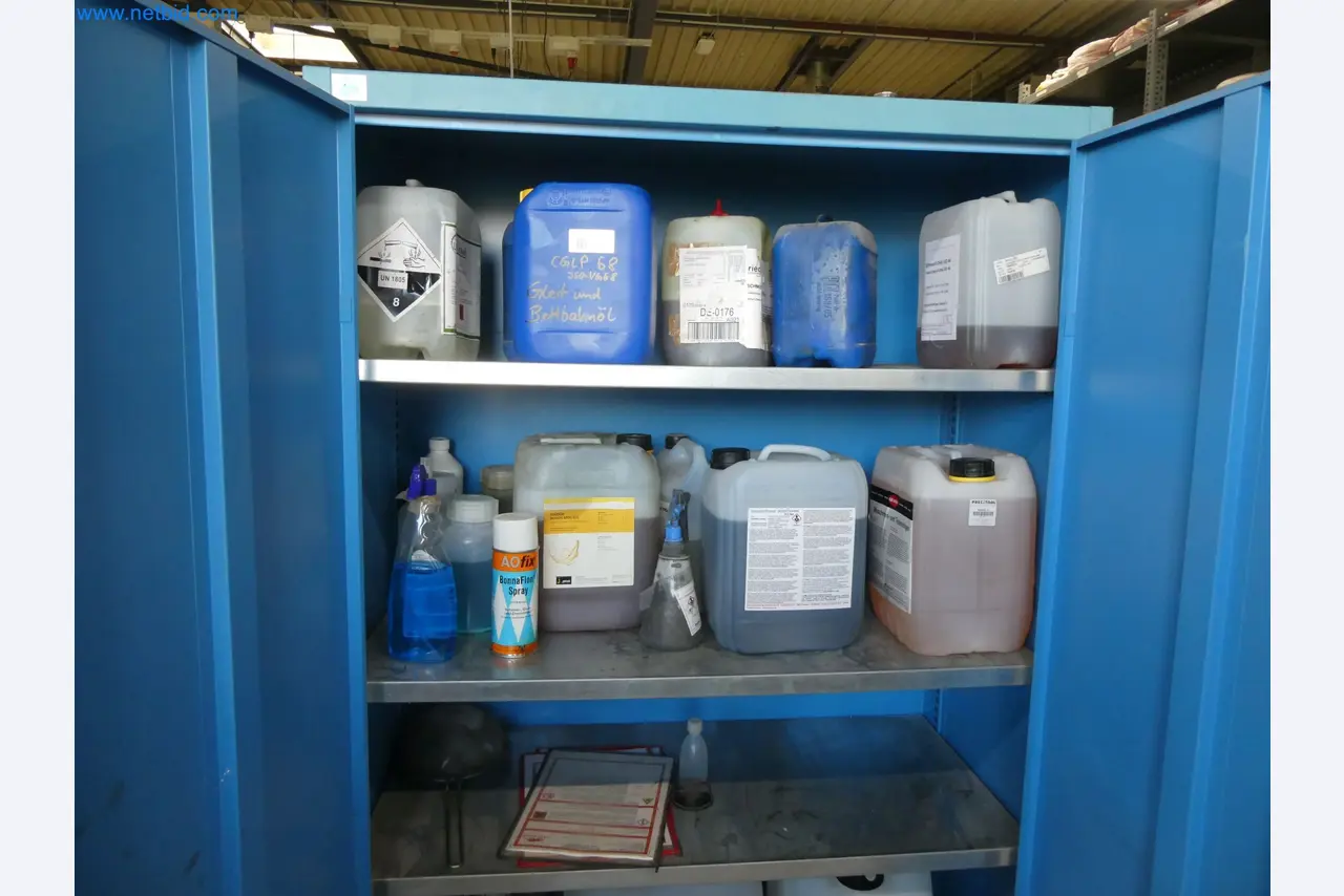 Máquinas de moldeo por inyección, máquinas CNC y líneas de montaje para elementos calefactores y componentes de automoción-11