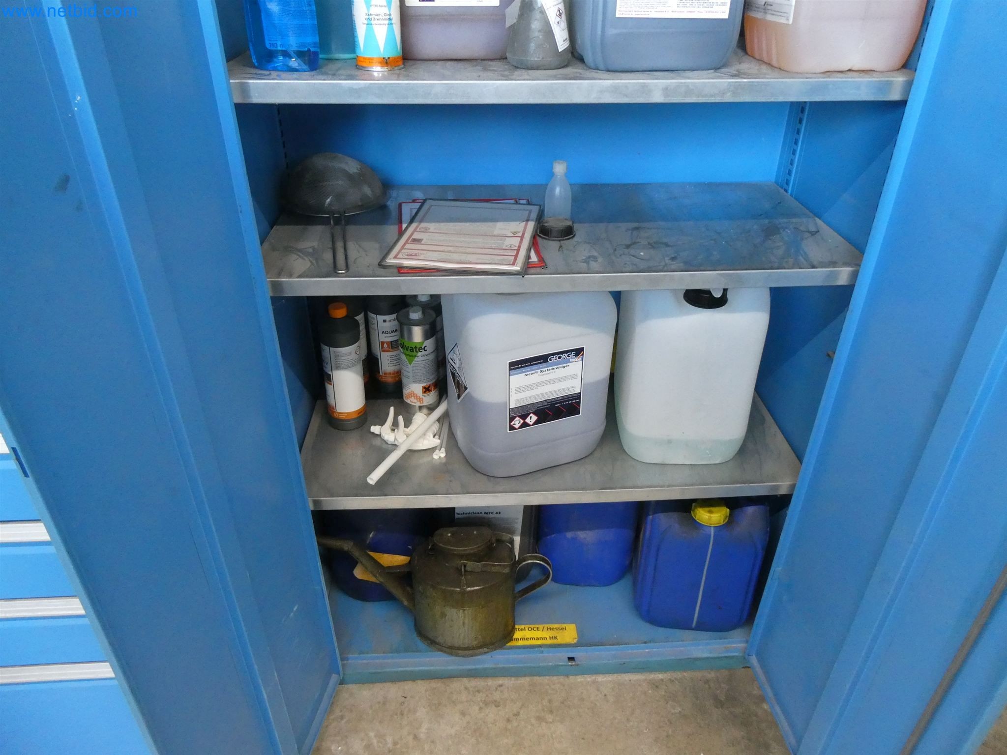 Máquinas de moldeo por inyección, máquinas CNC y líneas de montaje para elementos calefactores y componentes de automoción-12