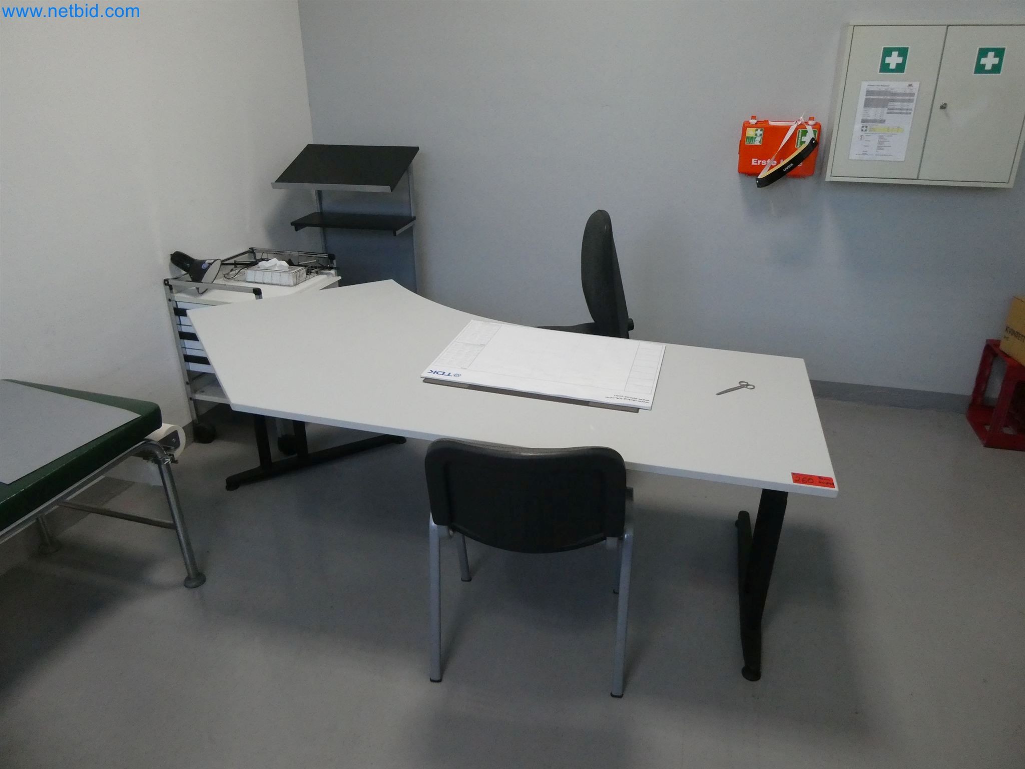 Máquinas de moldeo por inyección, máquinas CNC y líneas de montaje para elementos calefactores y componentes de automoción-1