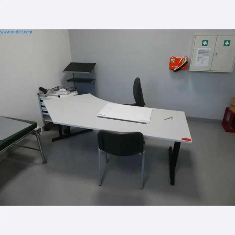 Máquinas de moldeo por inyección, máquinas CNC y líneas de montaje para elementos calefactores y componentes de automoción-1