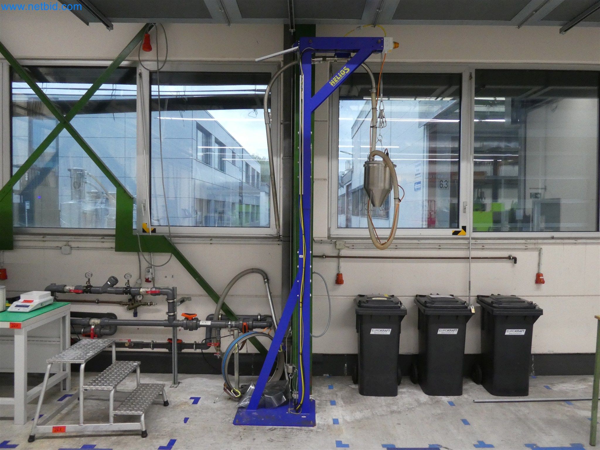 Máquinas de moldeo por inyección, máquinas CNC y líneas de montaje para elementos calefactores y componentes de automoción-1