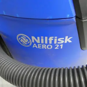 2 Aspiradora industrial Nilfisk Aero 21