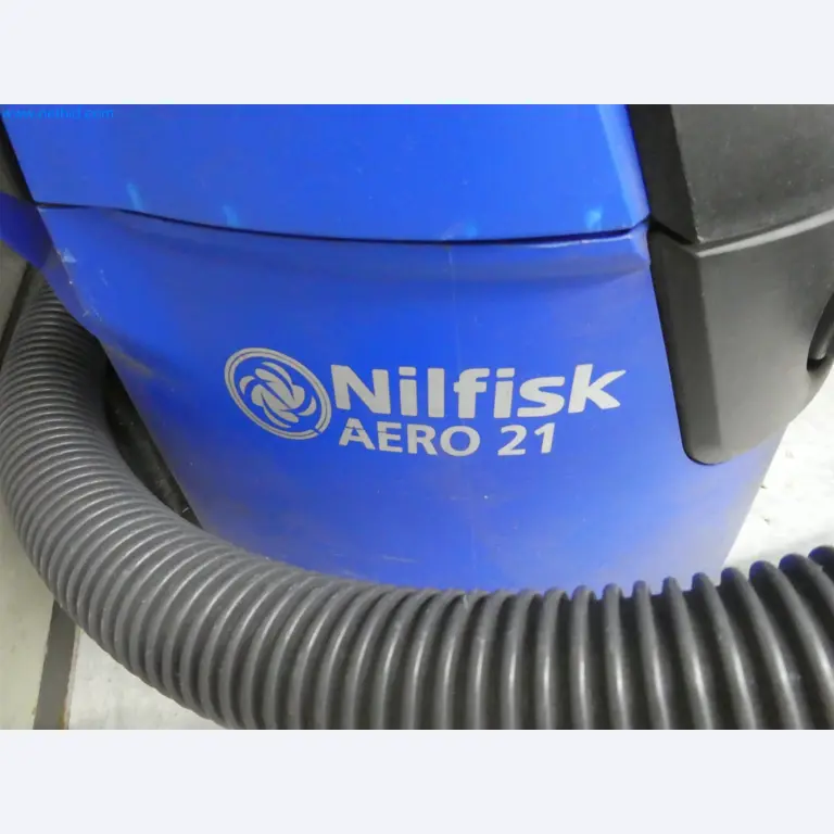 Máquinas de moldeo por inyección, máquinas CNC y líneas de montaje para elementos calefactores y componentes de automoción-1