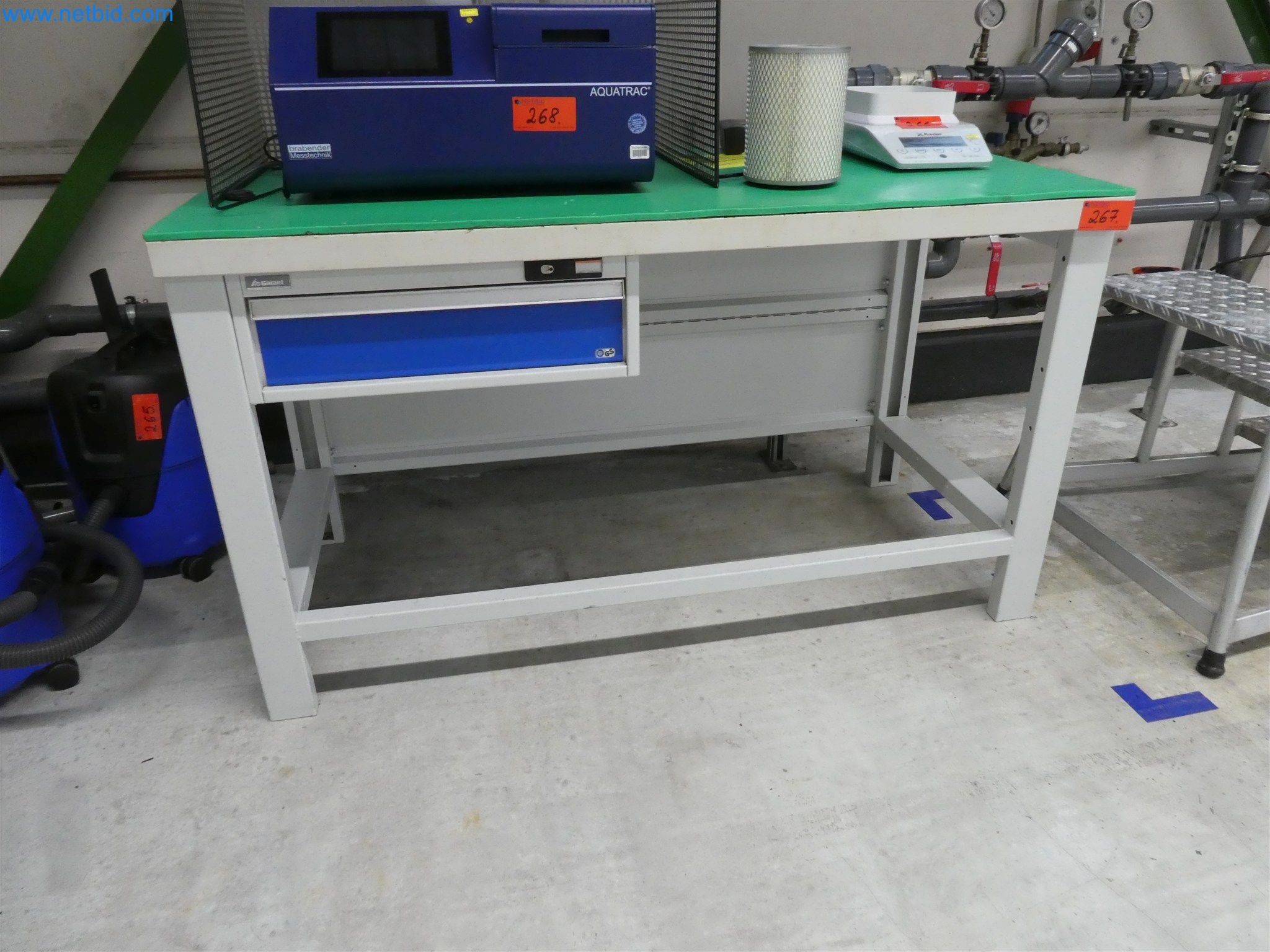 Machines de moulage par injection, machines CNC & lignes d'assemblage pour les éléments chauffants et les composants automobiles-1