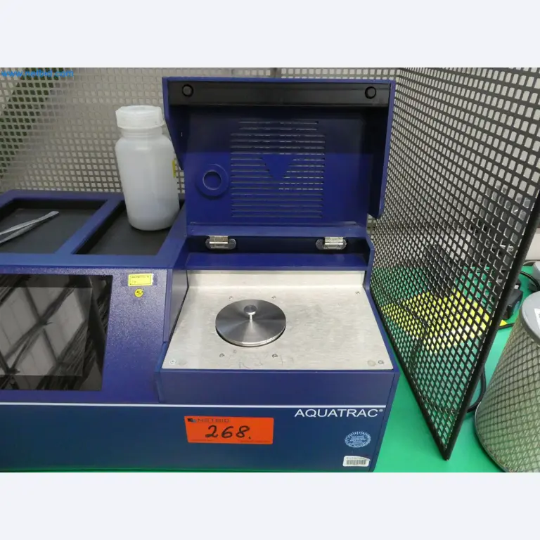 Machines de moulage par injection, machines CNC & lignes d'assemblage pour les éléments chauffants et les composants automobiles-3