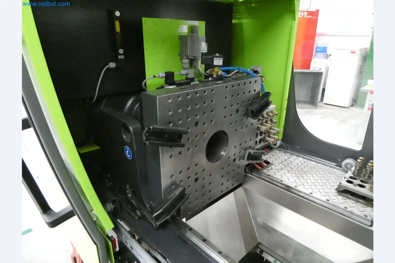 Machines de moulage par injection, machines CNC & lignes d'assemblage pour les éléments chauffants et les composants automobiles-13