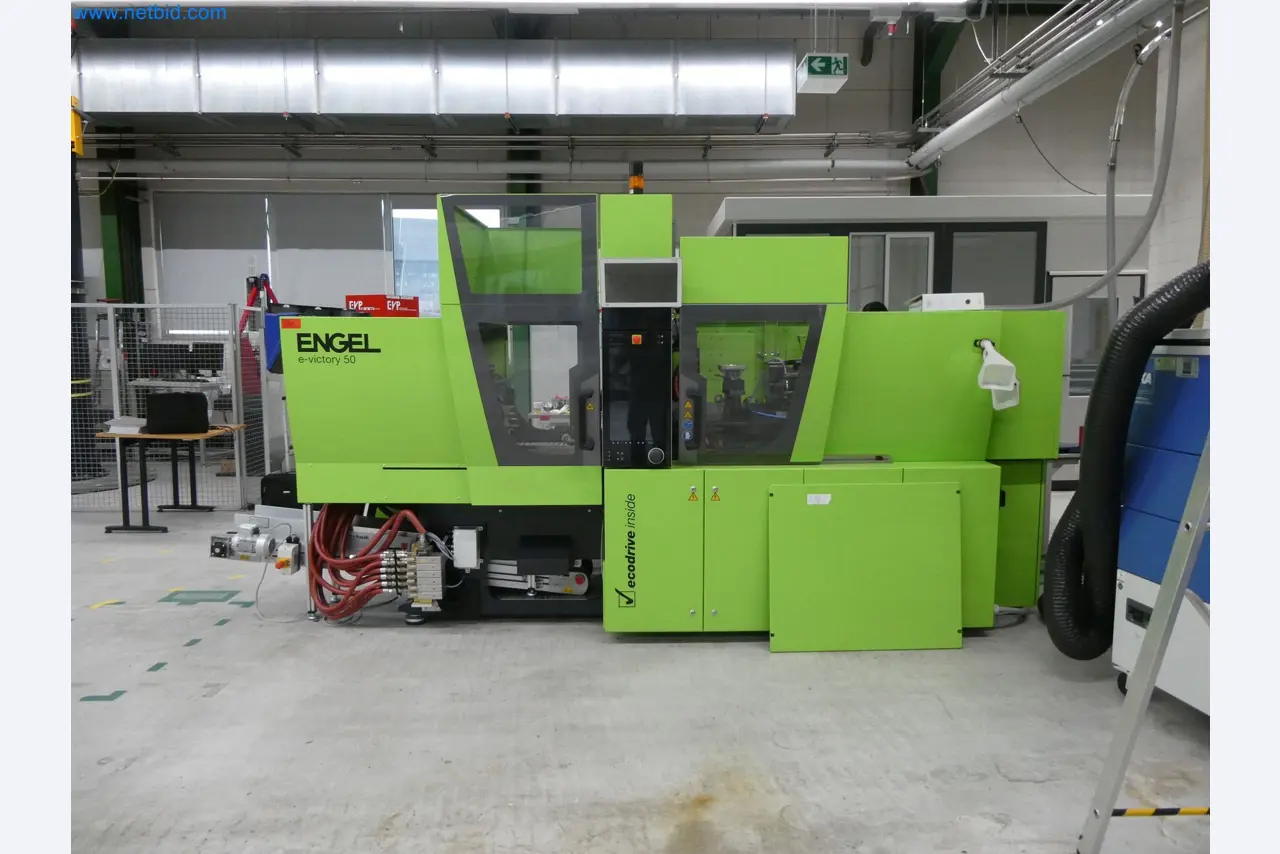 Machines de moulage par injection, machines CNC & lignes d'assemblage pour les éléments chauffants et les composants automobiles-2