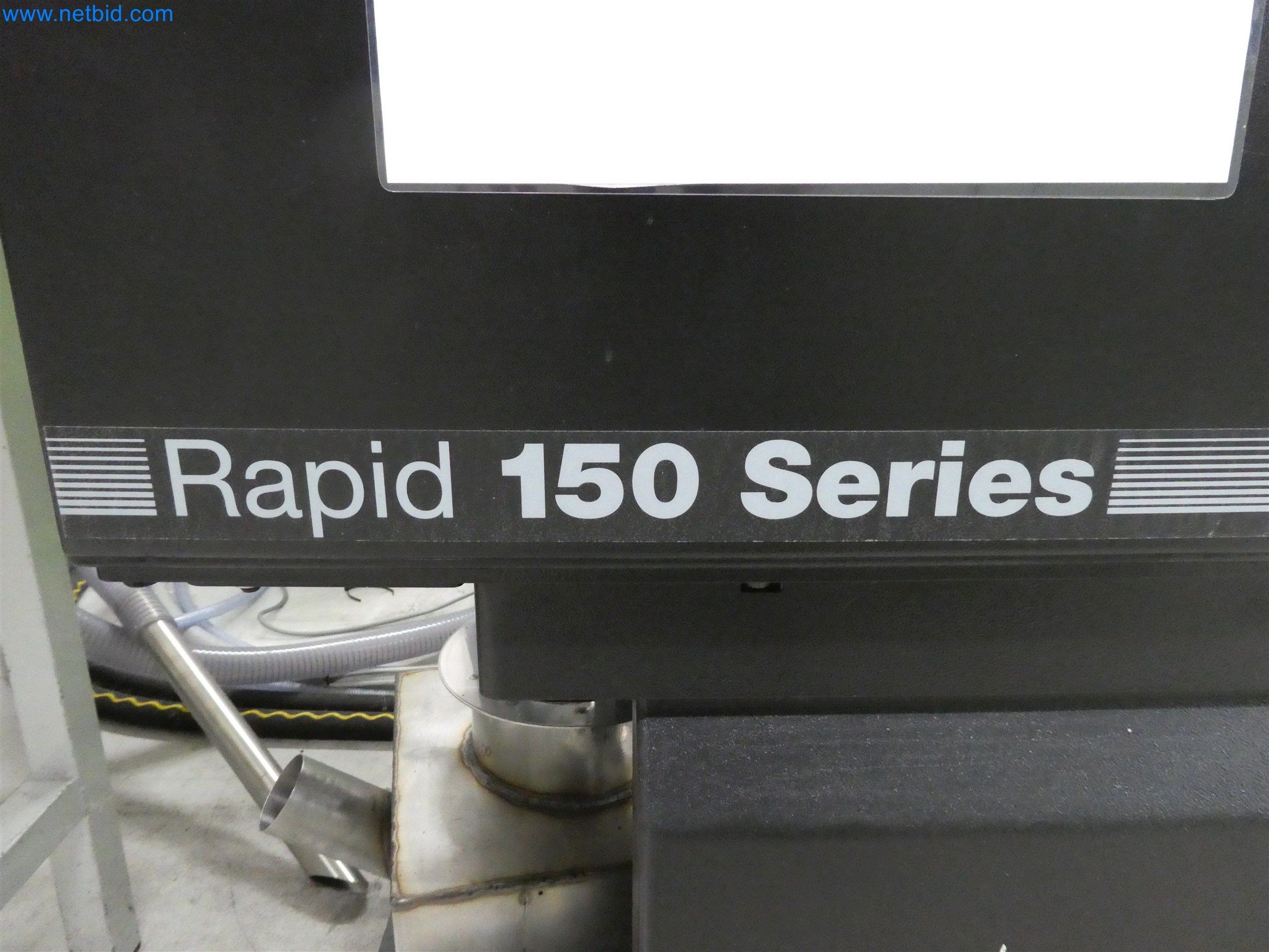 Machines de moulage par injection, machines CNC & lignes d'assemblage pour les éléments chauffants et les composants automobiles-3