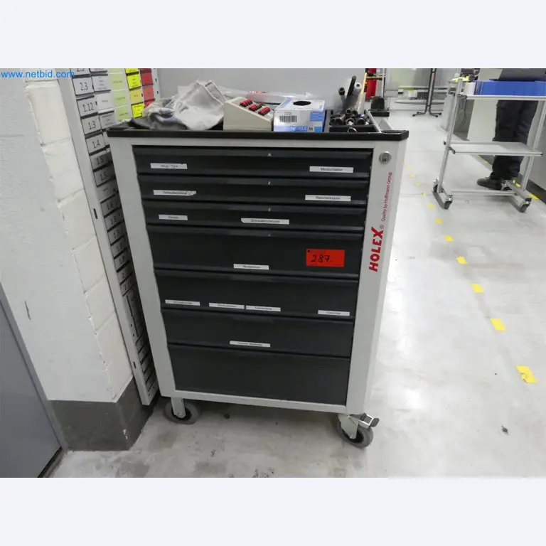 Machines de moulage par injection, machines CNC & lignes d'assemblage pour les éléments chauffants et les composants automobiles-3