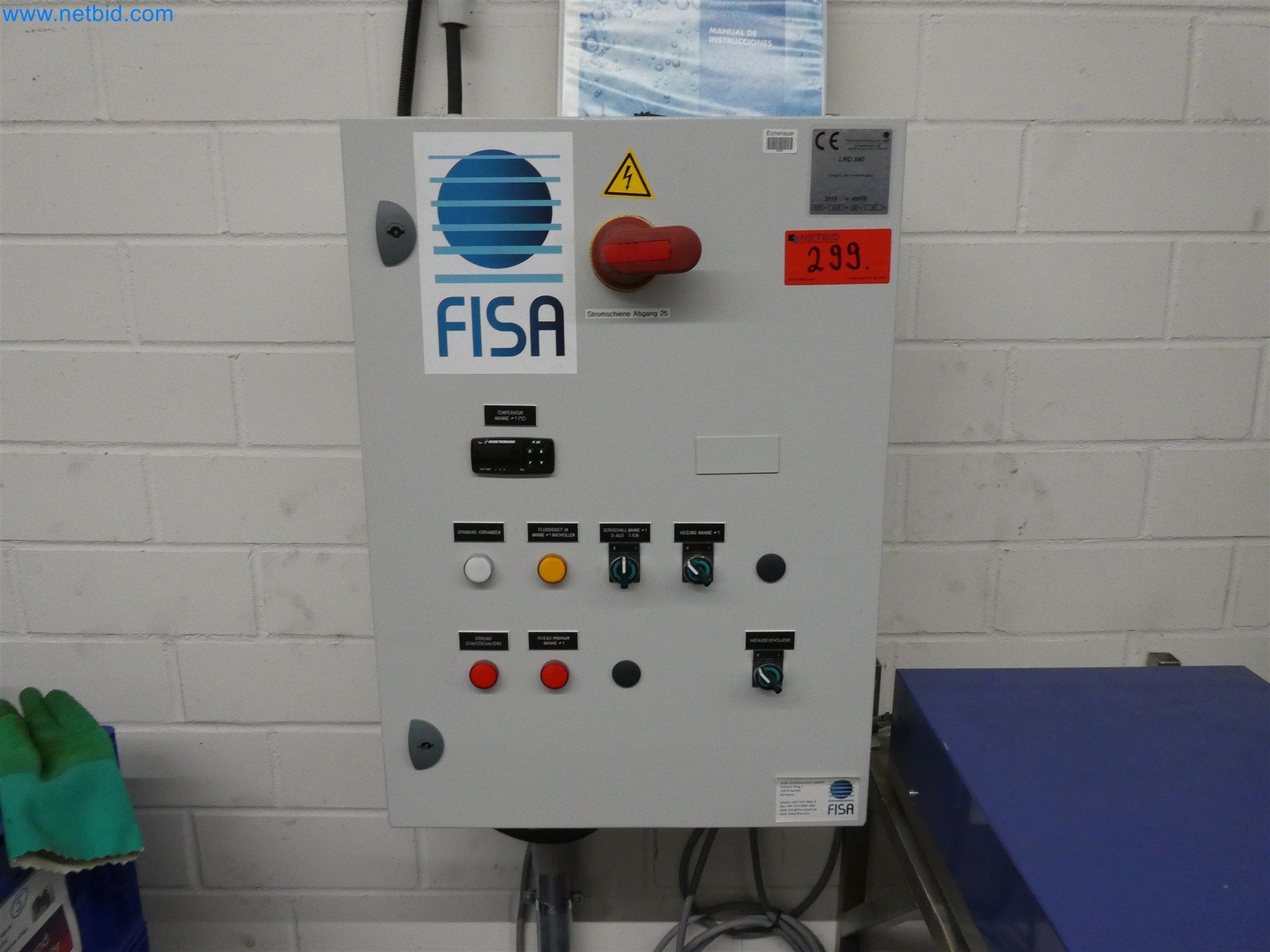 Machines de moulage par injection, machines CNC & lignes d'assemblage pour les éléments chauffants et les composants automobiles-6