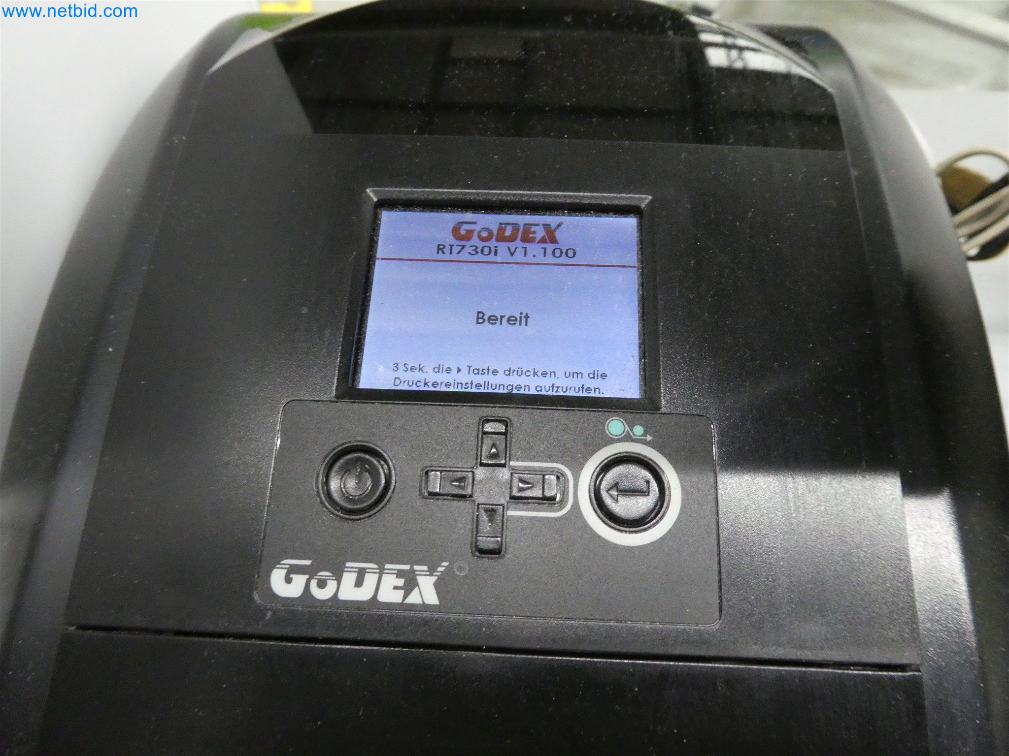 Machines de moulage par injection, machines CNC & lignes d'assemblage pour les éléments chauffants et les composants automobiles-2