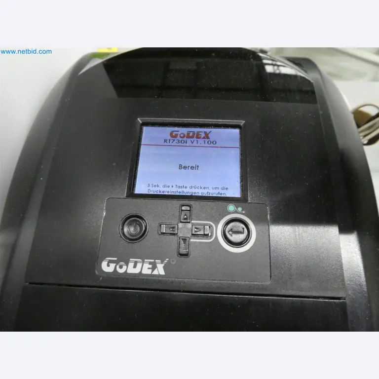 Machines de moulage par injection, machines CNC & lignes d'assemblage pour les éléments chauffants et les composants automobiles-2