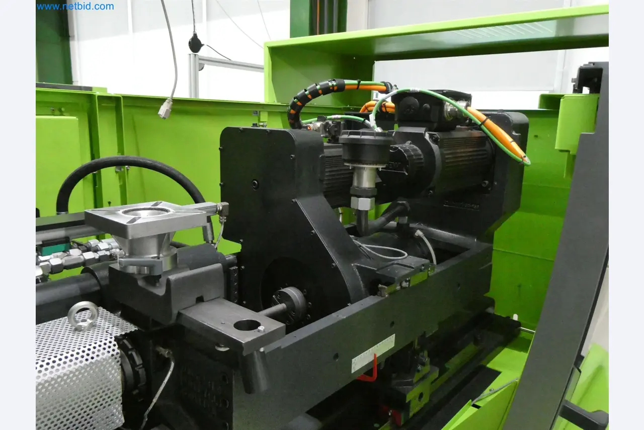 Vstřikovací stroje, CNC stroje a montážní linky pro topná tělesa a automobilové komponenty-10