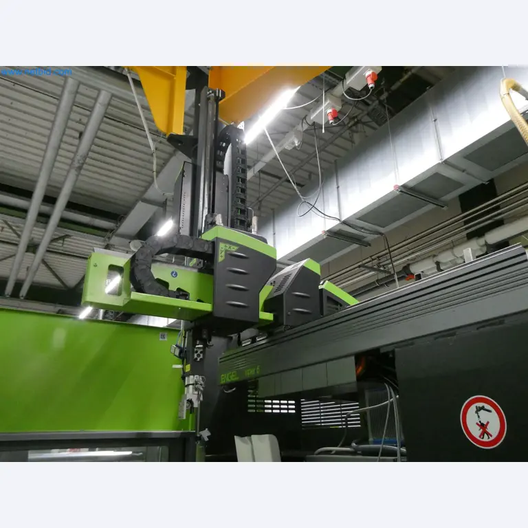 Vstřikovací stroje, CNC stroje a montážní linky pro topná tělesa a automobilové komponenty-14