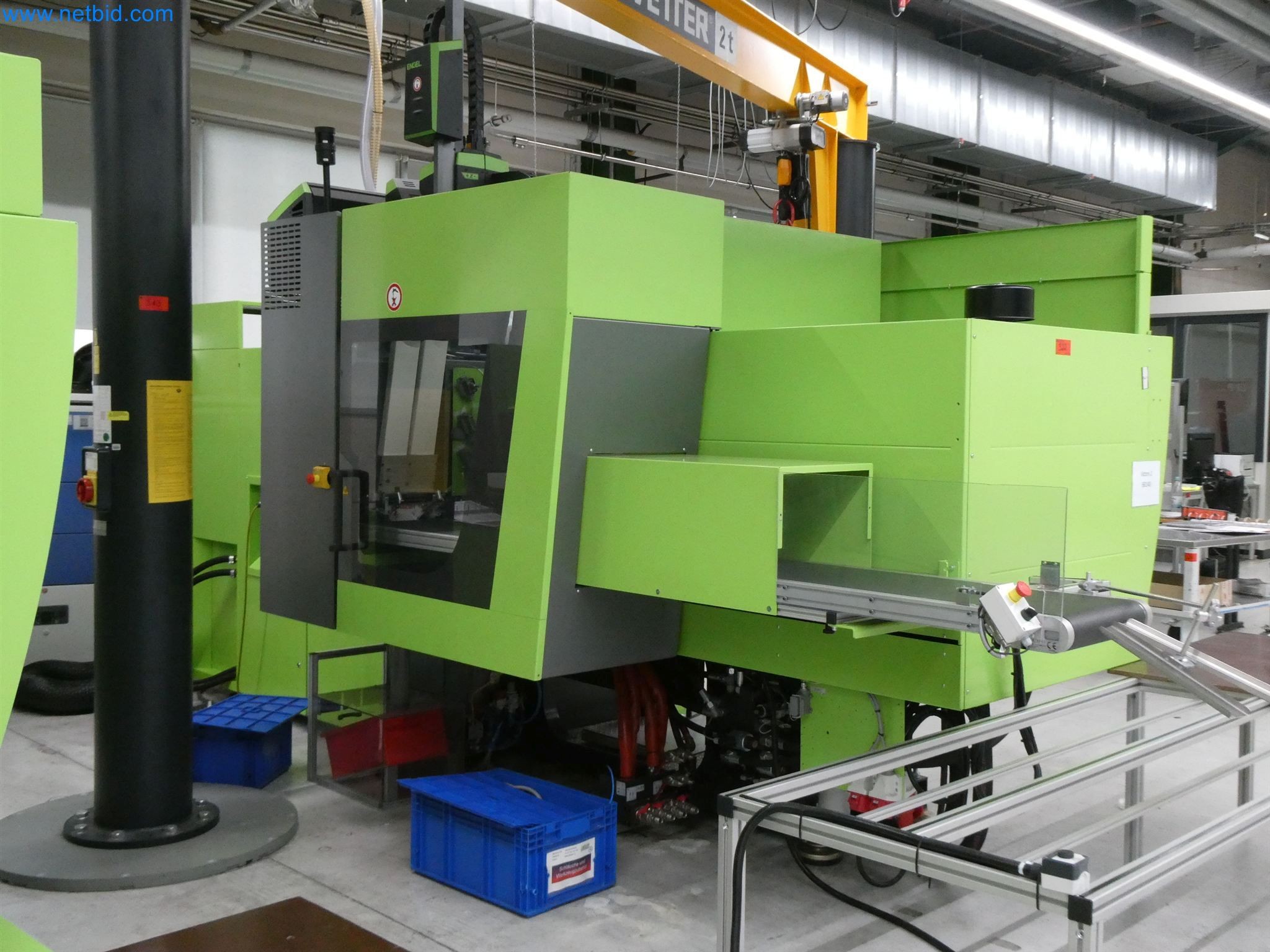 Vstřikovací stroje, CNC stroje a montážní linky pro topná tělesa a automobilové komponenty-15