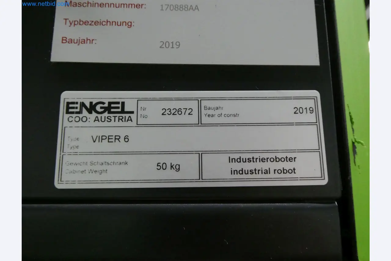 Vstřikovací stroje, CNC stroje a montážní linky pro topná tělesa a automobilové komponenty-3