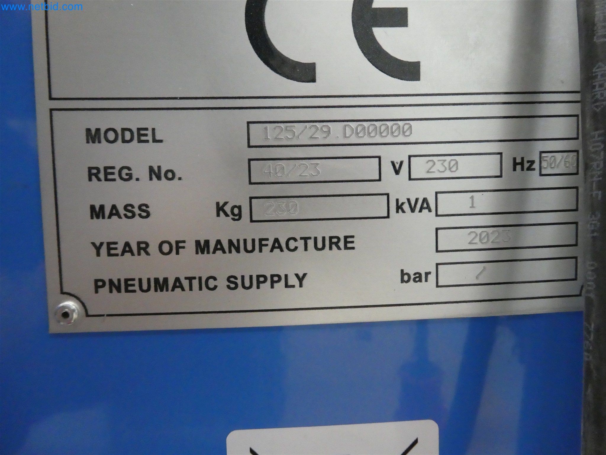 Máquinas de moldagem por injeção, máquinas CNC e linhas de montagem para elementos de aquecimento e componentes automóveis-5