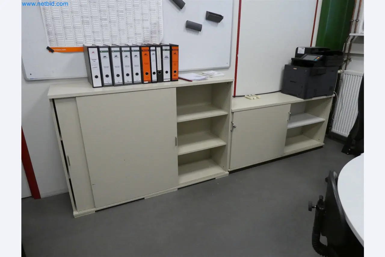 Máquinas de moldagem por injeção, máquinas CNC e linhas de montagem para elementos de aquecimento e componentes automóveis-3