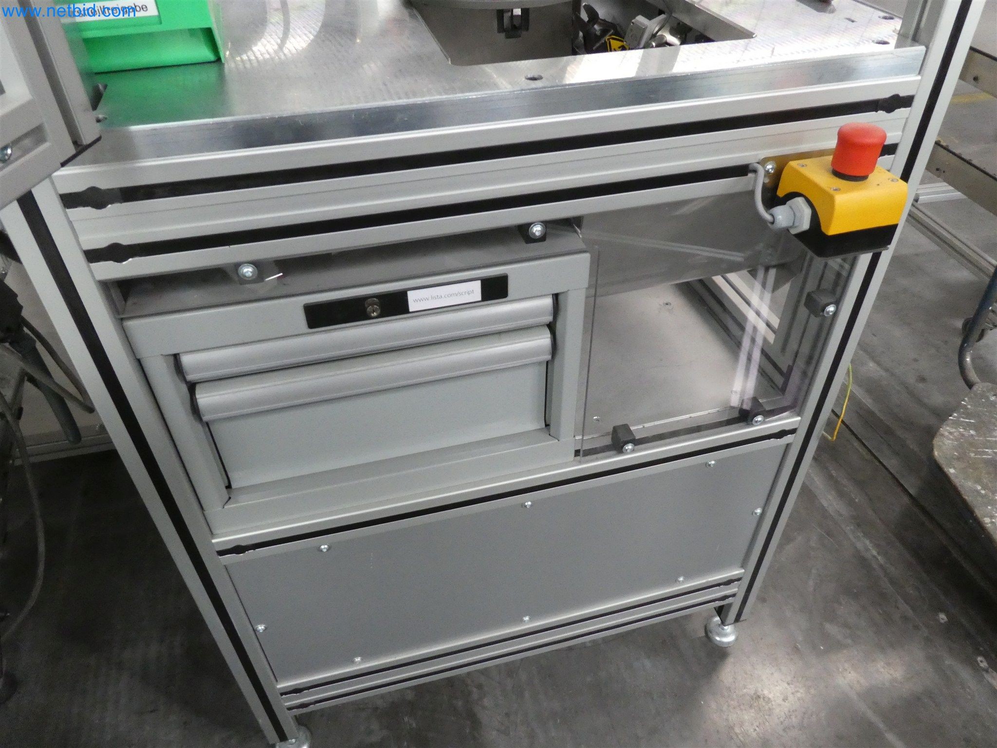 Máquinas de moldagem por injeção, máquinas CNC e linhas de montagem para elementos de aquecimento e componentes automóveis-5