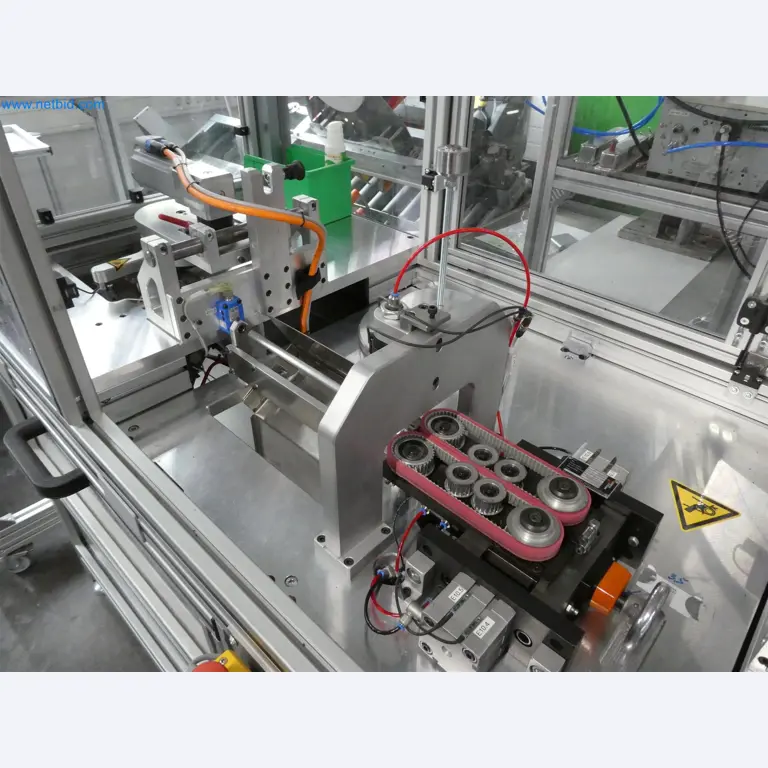 Máquinas de moldagem por injeção, máquinas CNC e linhas de montagem para elementos de aquecimento e componentes automóveis-7